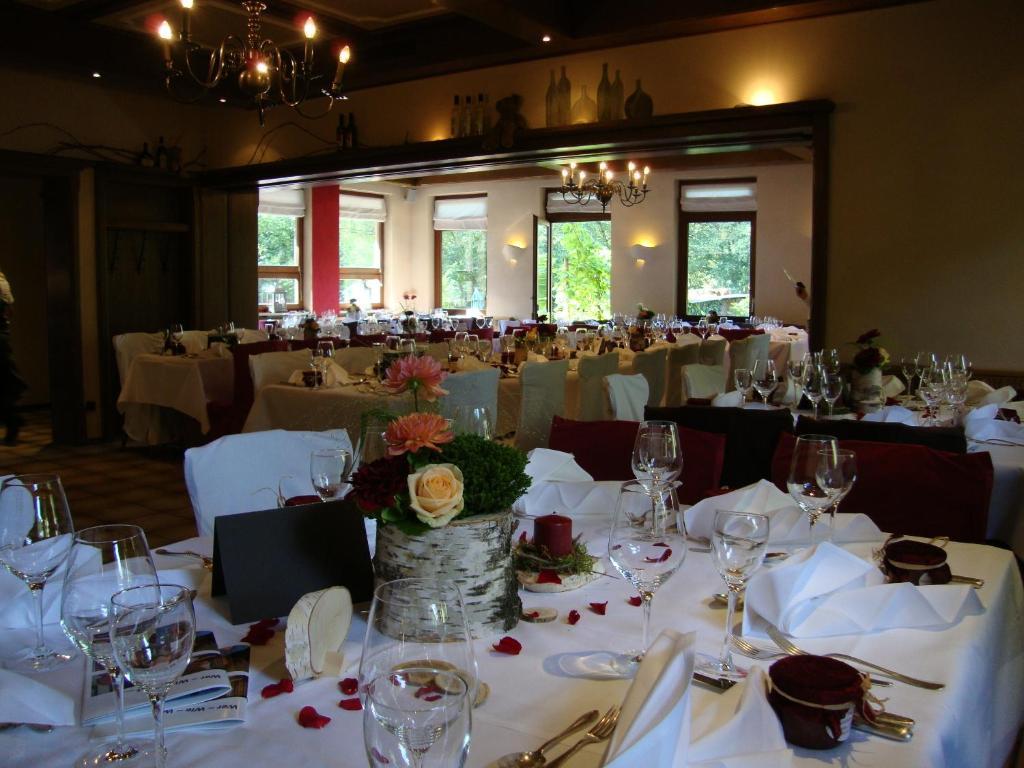 Hotel Restaurant Paradeismühle Klingenberg am Main Exterior foto